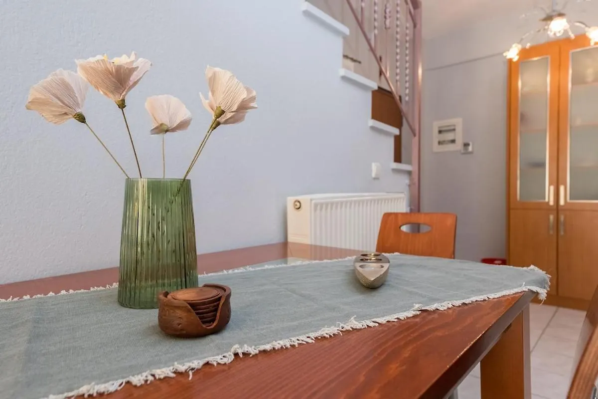 Jella'S Sunny Apartment Nea Skioni Greece