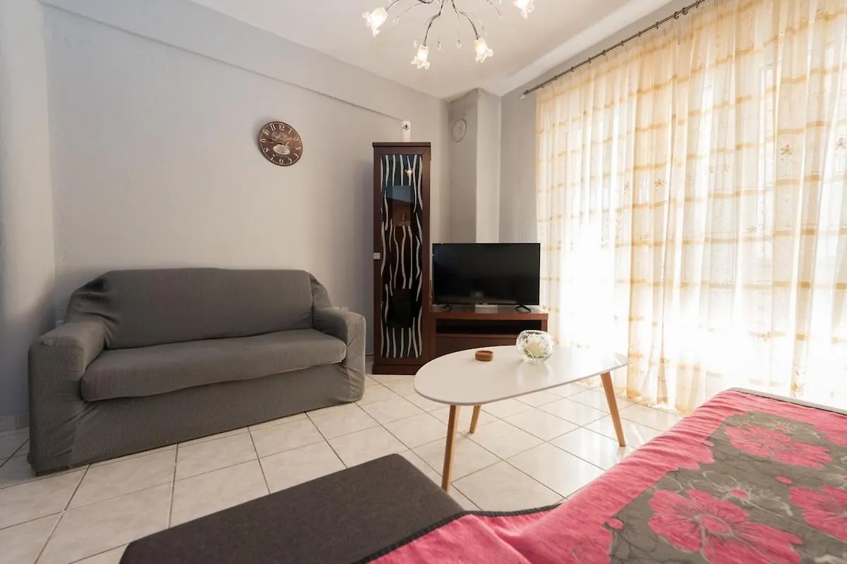 Jella'S Sunny Apartment Nea Skioni