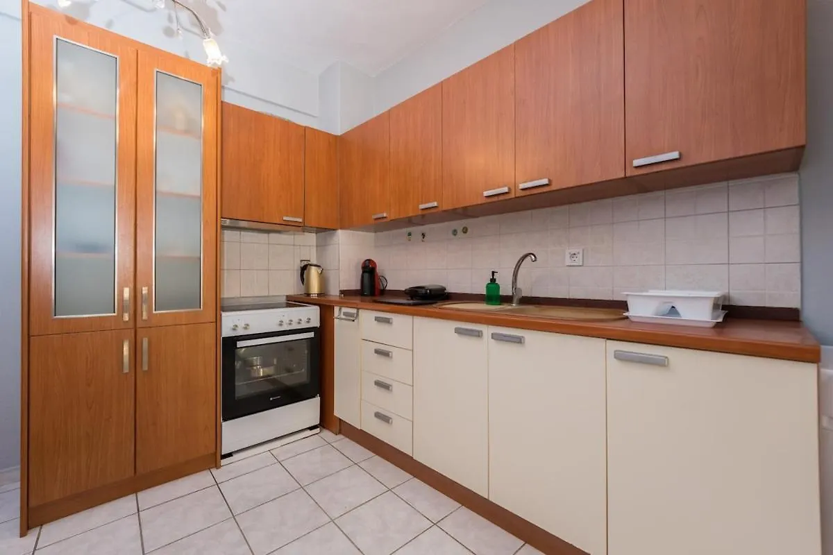 Jella'S Sunny Apartment Nea Skioni 0*,